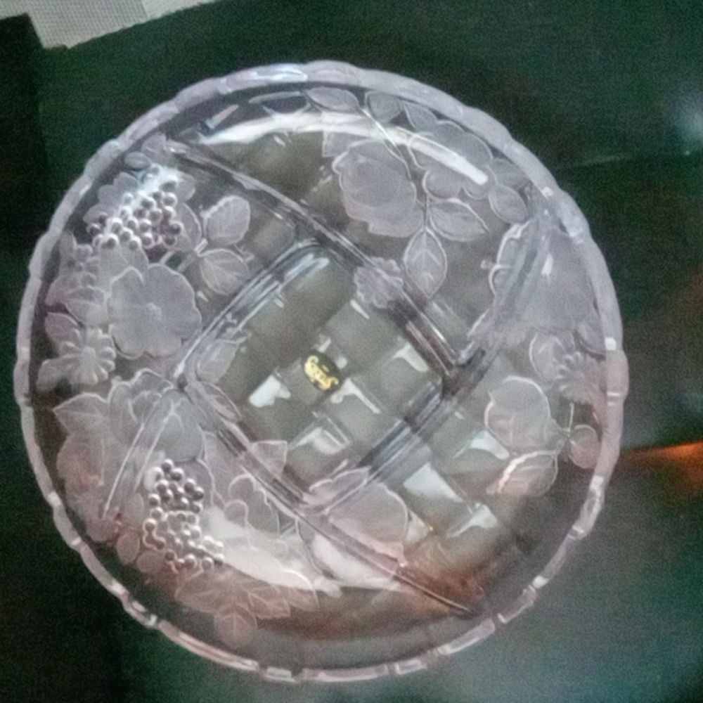 Platter chip and dip crystal